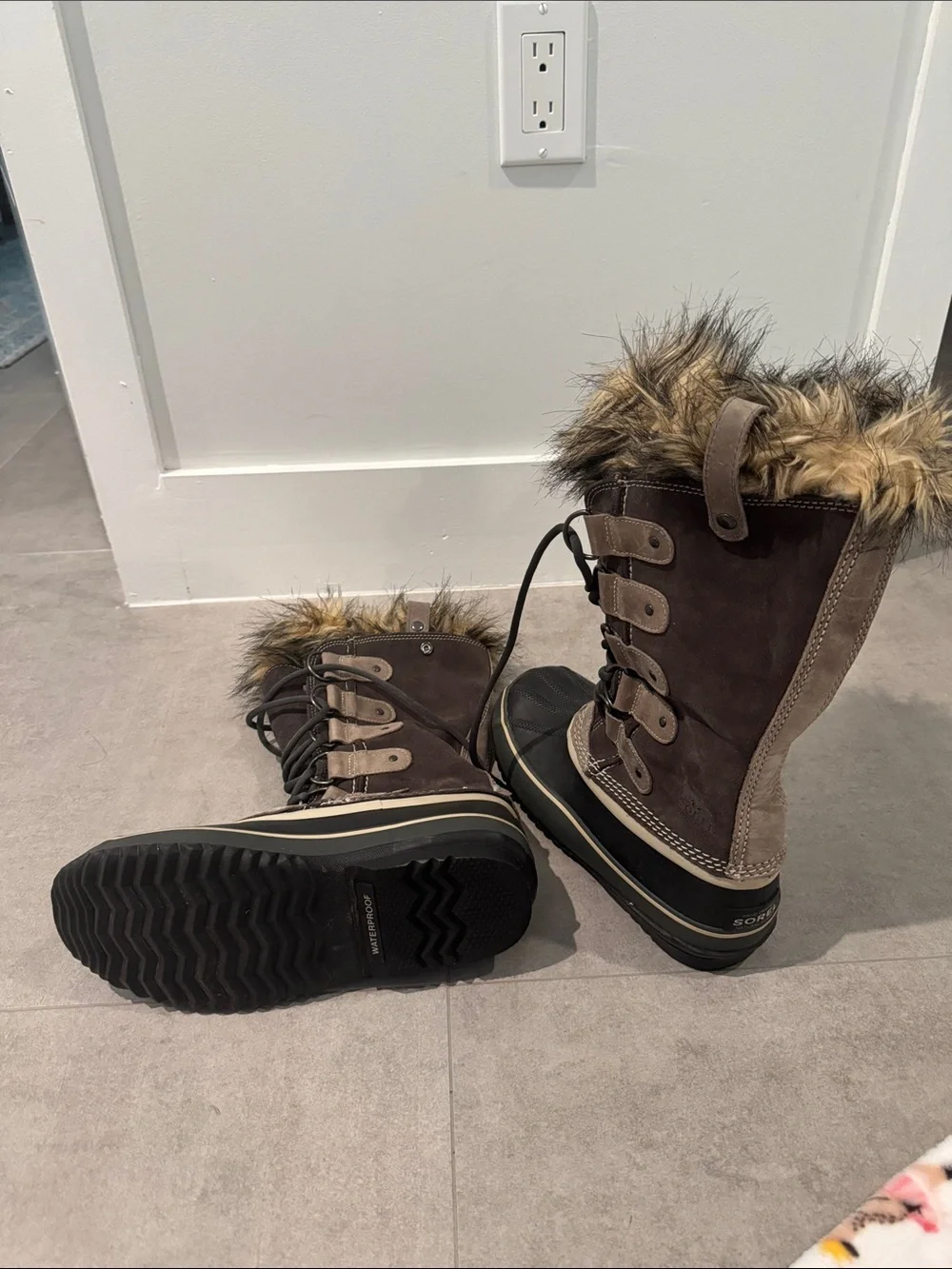 Sorel Brown Faux-Fur Lace-Up Winter Boots